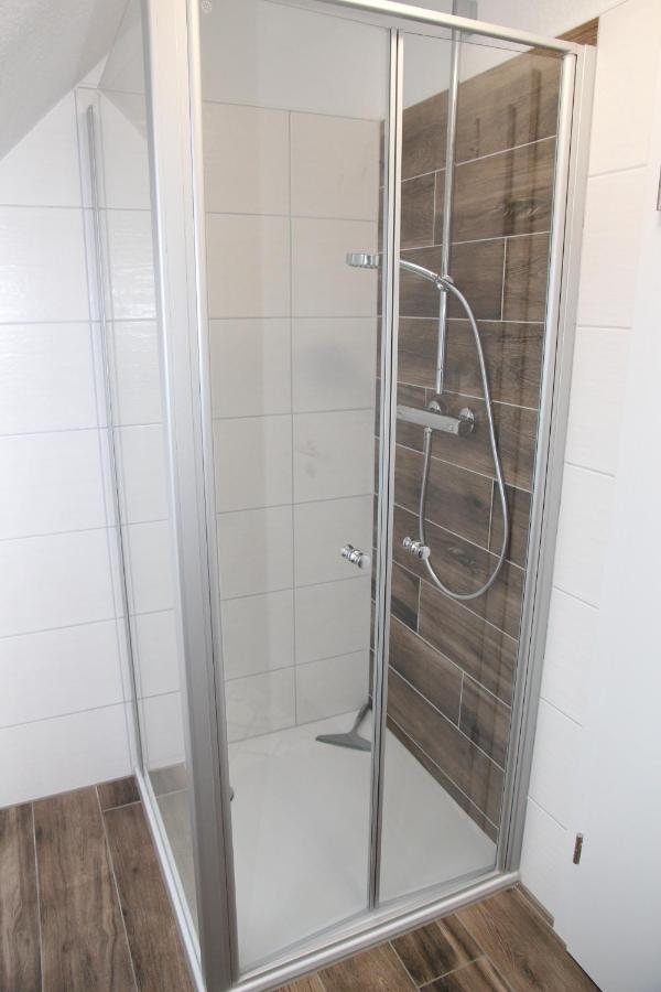 Watt A Feeling Apartment Греетзиел Екстериор снимка